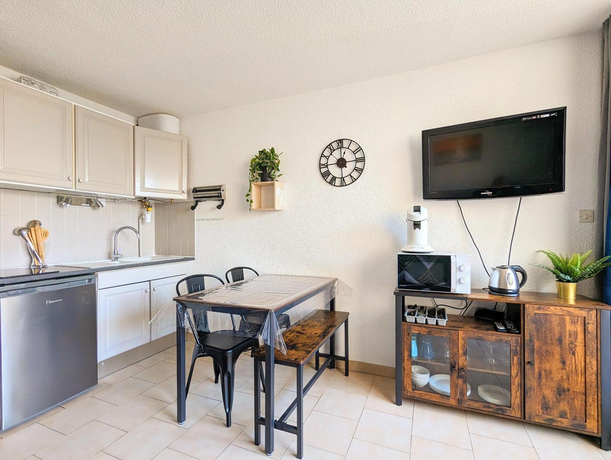 Appartement Au Calme + Parking Agde Eksteriør bilde