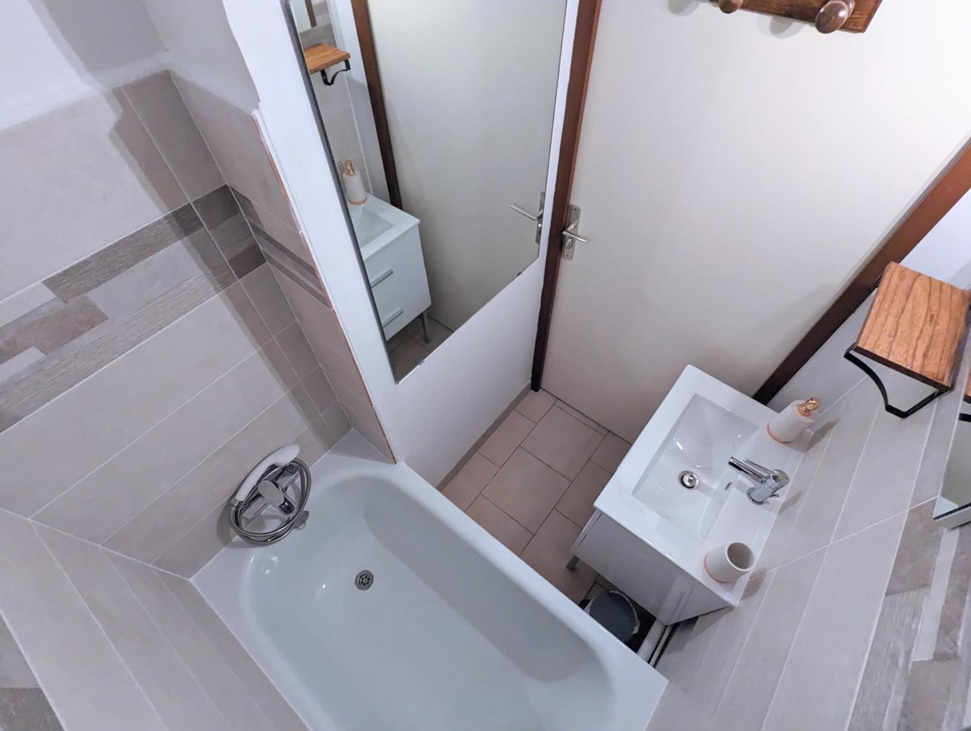 Appartement Au Calme + Parking Agde Eksteriør bilde