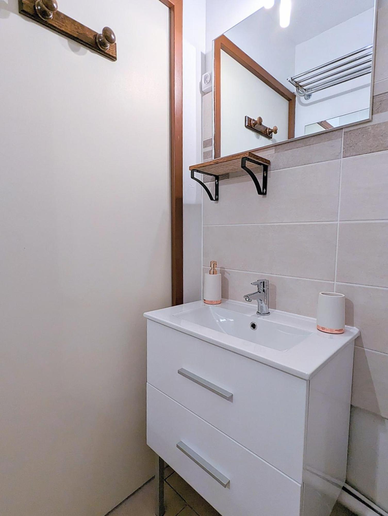 Appartement Au Calme + Parking Agde Eksteriør bilde