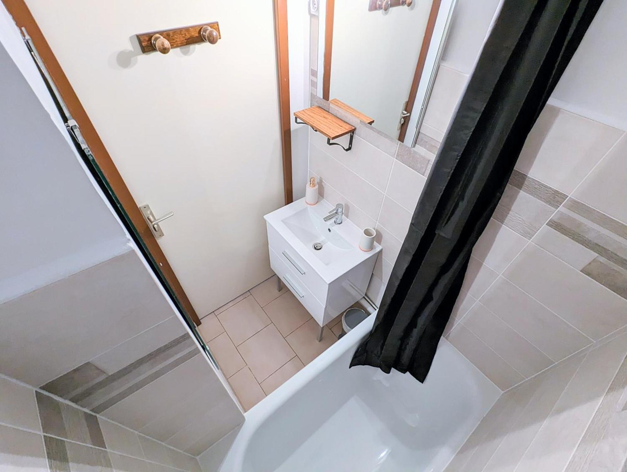 Appartement Au Calme + Parking Agde Eksteriør bilde